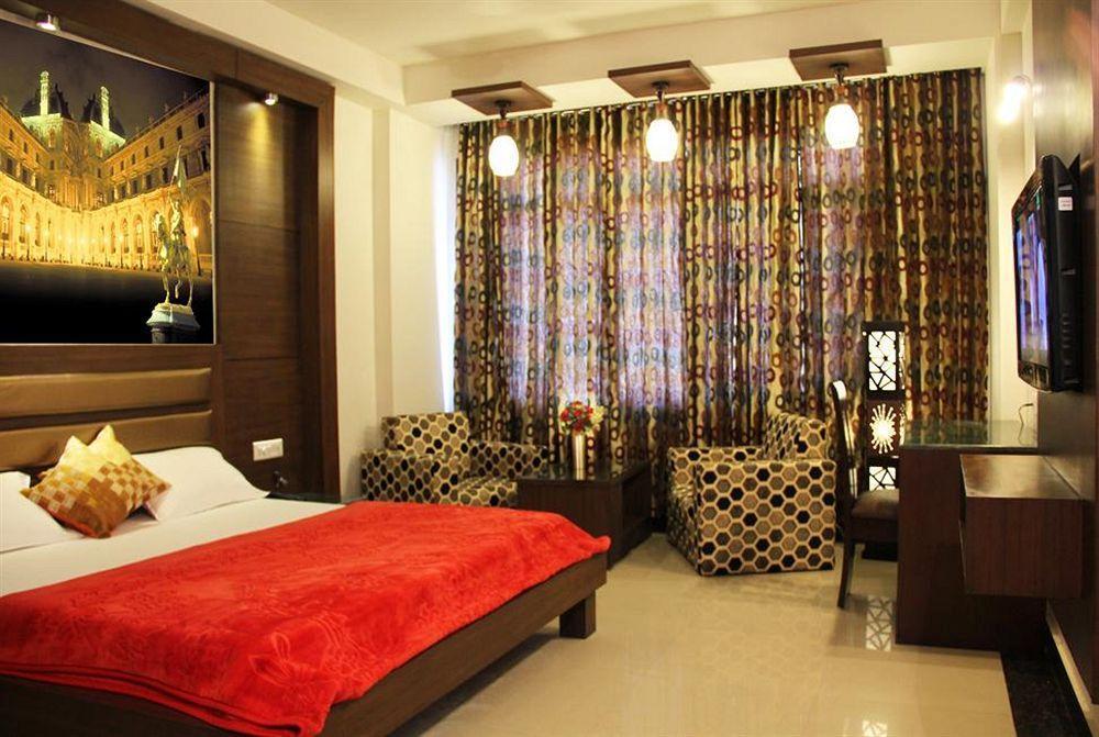 Namaskar Residency Hotel Amritsar Exterior foto