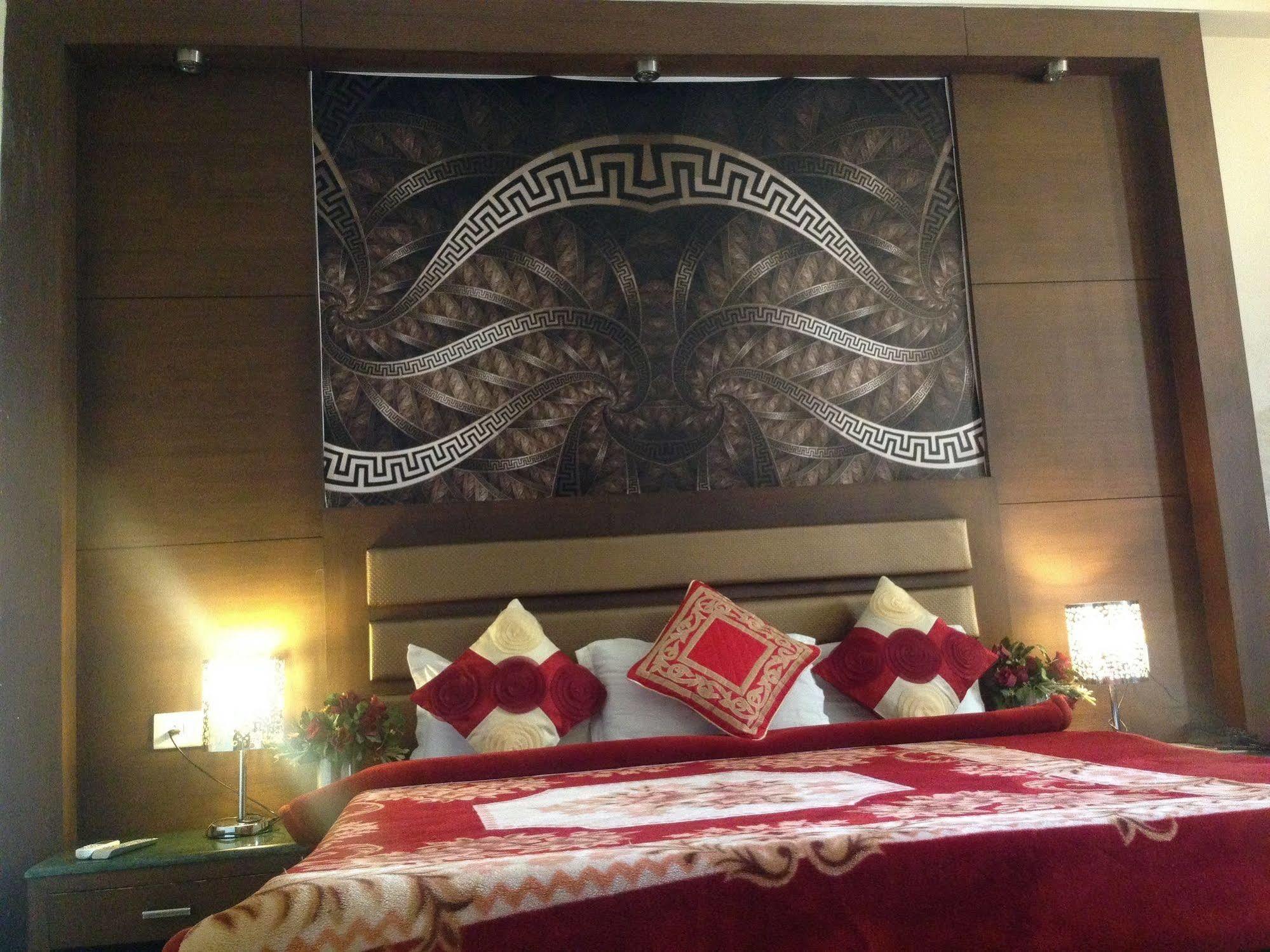 Namaskar Residency Hotel Amritsar Exterior foto