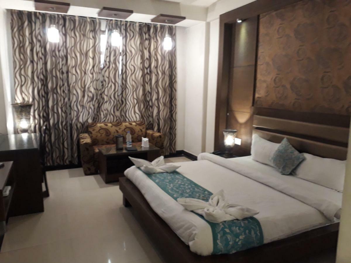 Namaskar Residency Hotel Amritsar Exterior foto