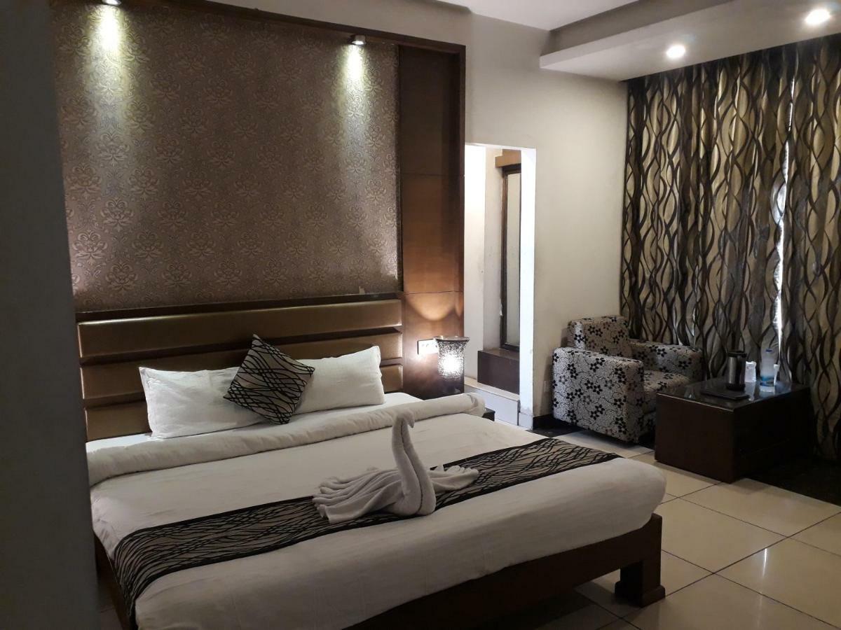 Namaskar Residency Hotel Amritsar Exterior foto